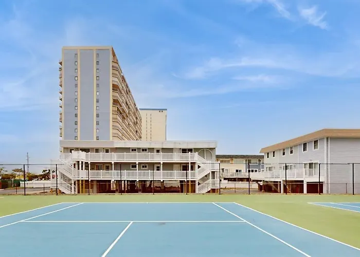 Fabulous With Balcony Pools Gym Game Tennis & Ac Holiday home *
