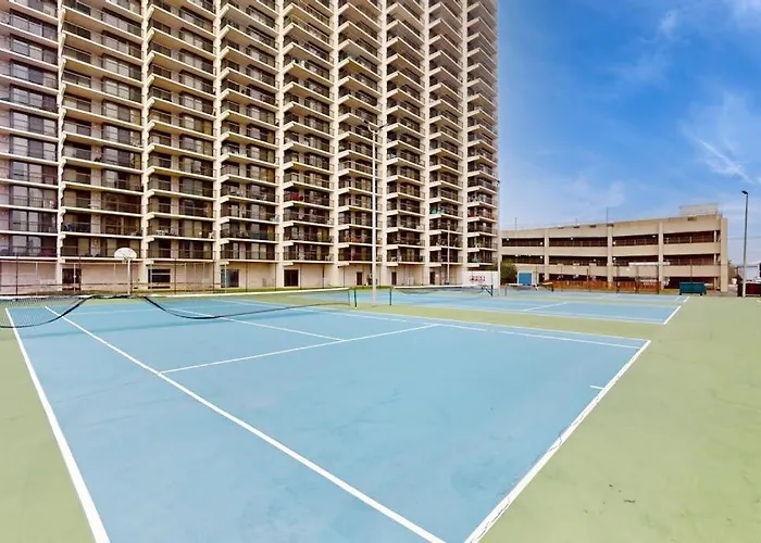 Fabulous With Balcony Pools Gym Game Tennis & Ac Holiday home